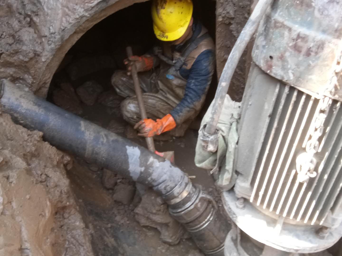 洋浦经济开发区管道清淤